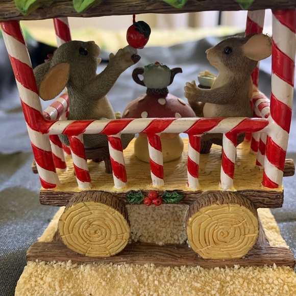 Fitz and Floyd Charming Tails Christmas - Picture 4 of 8